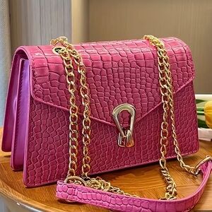 Pink Snake-Print Crossbody Bag with Gold Chain